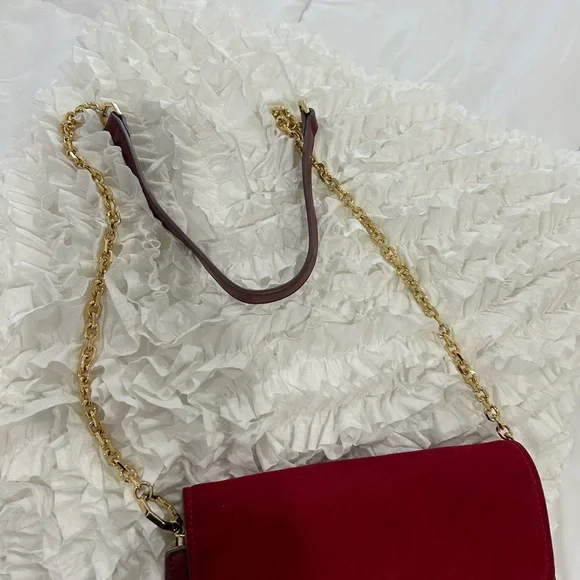 🇺🇸SALE🎈
LOUISE ET CIE - Burgundy Suede/ Leather Crossbody Bag - - Picture 3 of 10